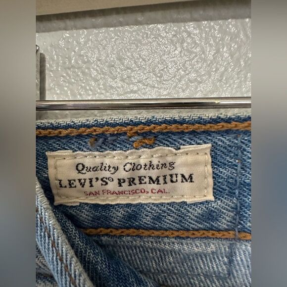 Levis Premium Wedgie Ankle Icon Blue Hi Rise Raw Hem Distressed Size 24 - Picture 13 of 15